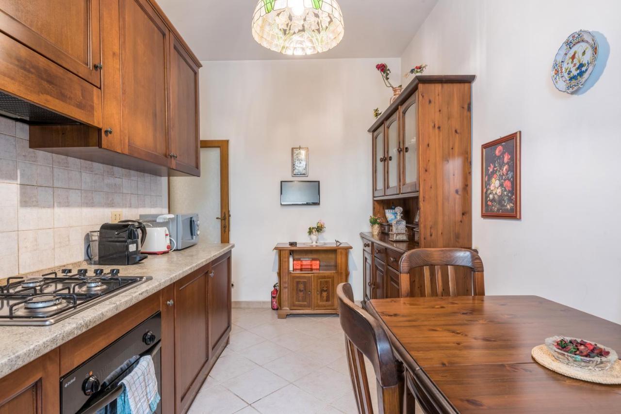 Warm In Ancient Building In Vatican-p S Pietro Apartamento